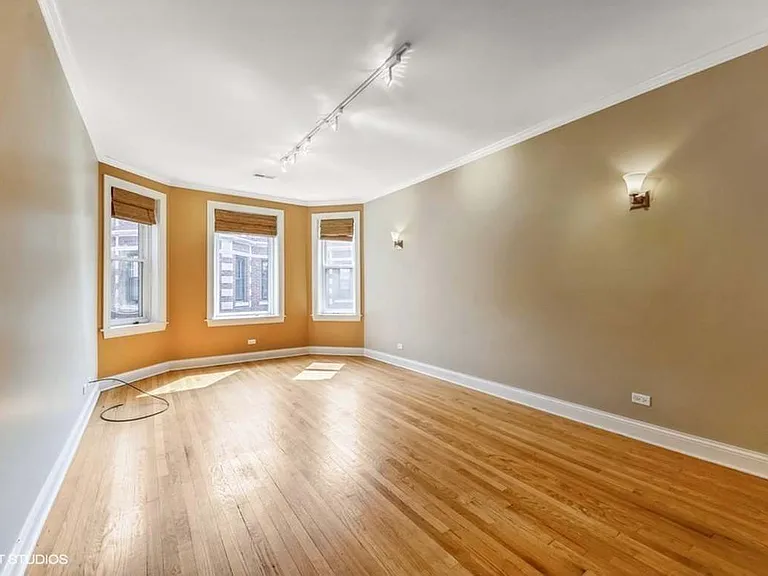 924 W Ainslie St #3S — Photo 3