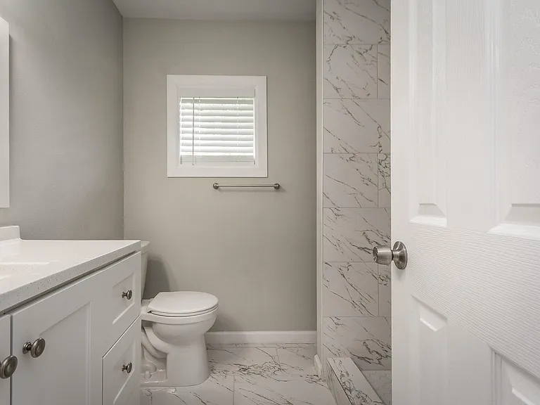 4411 Knotty Oaks Trl — Photo 24