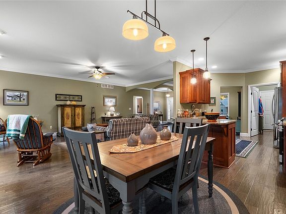 4th image of 2056 Pierce Bluffs Dr