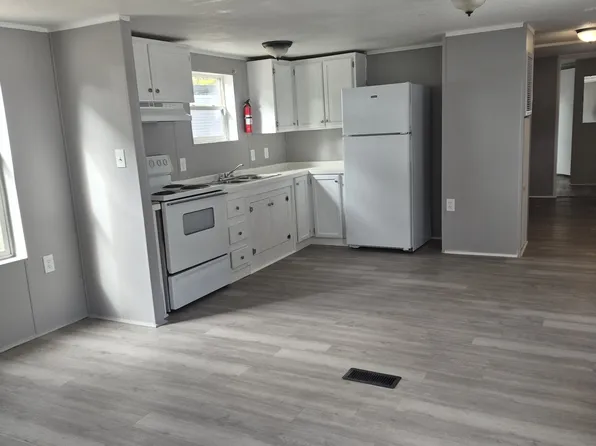 901 Massachusetts Ave #105, Pensacola, FL 32505