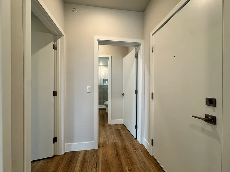 5222-24 Chester Ave #15 — Photo 32