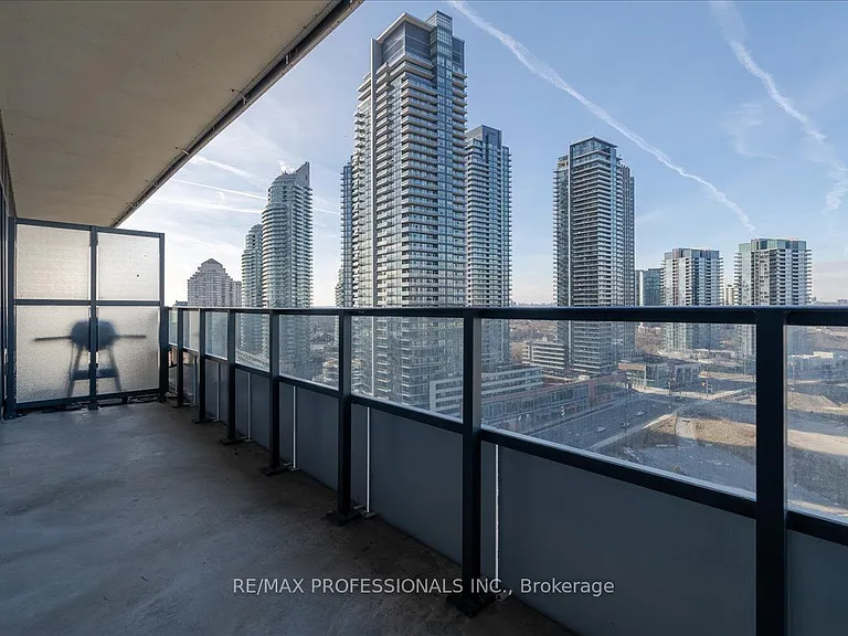 30 Shore Breeze Dr #1422 — Photo 23