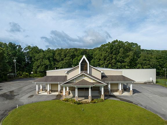 2nd image of 2809 Taft Hwy