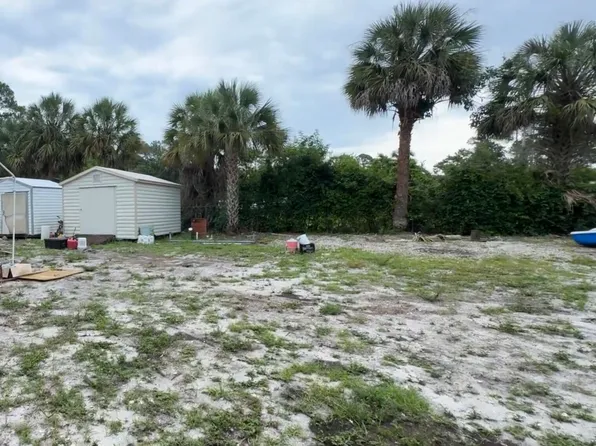 718 Fergusson Lane, West Palm Beach, FL 33415