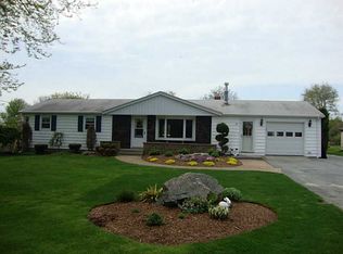 53 Selina Ln, Portsmouth, RI 02871