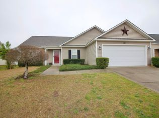 197 Ranier Dr, Raeford, NC 28376