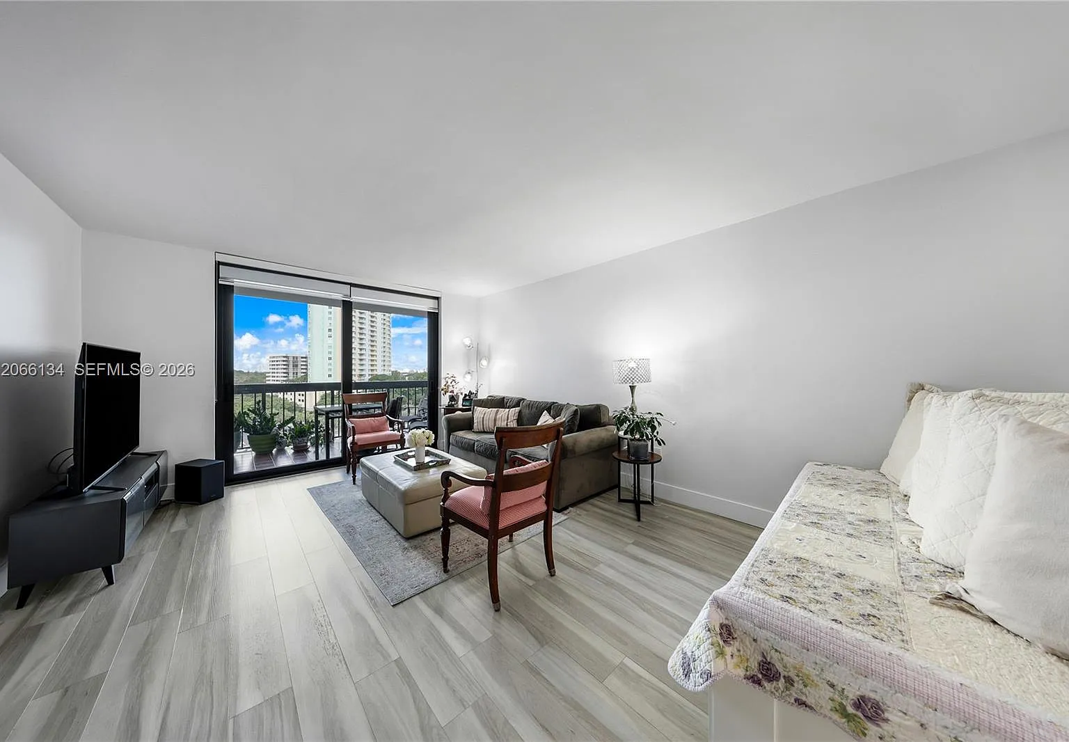 Brickell Bay Club Condo — Photo 3