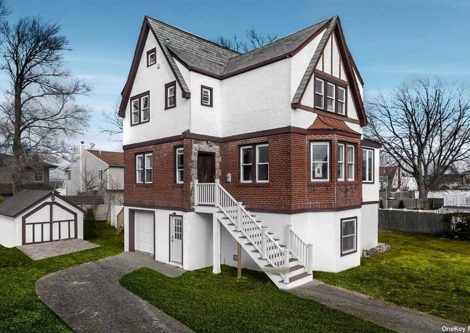 1st image of 1 Baker Ct