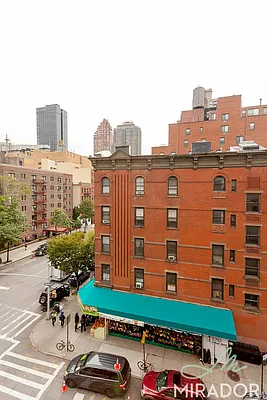 Rented by Mirador Real Estate | media 1