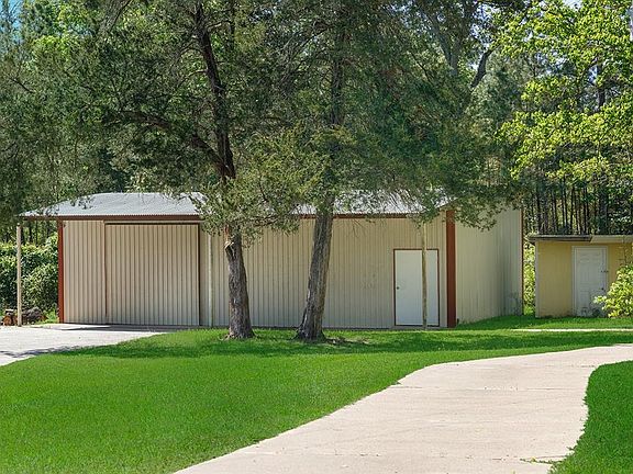 5th image of 22535 Magnolia Hills Drive