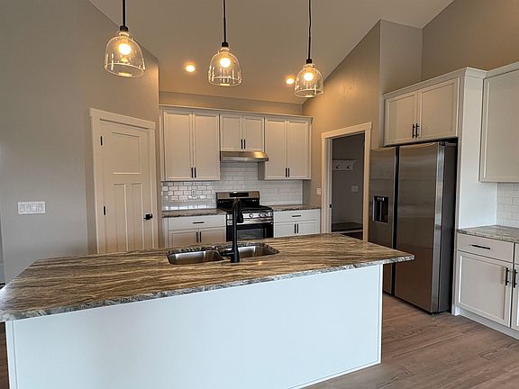 2nd image of N9246 Homestead Ln