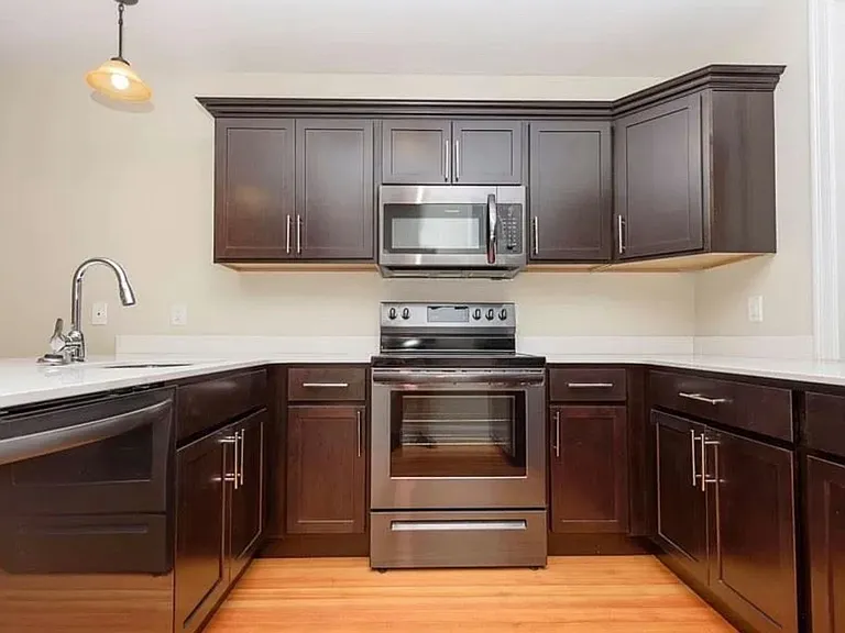 Stylish 1-Bedroom Apartment with Modern Upgrades in Cohoes — Photo 13