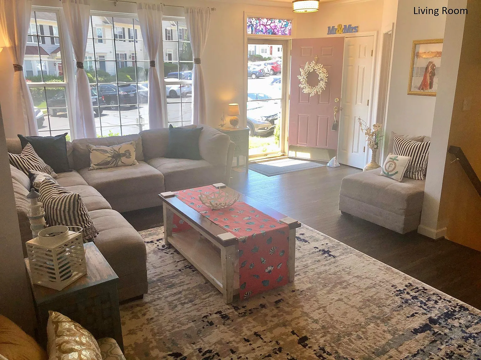 4 bed, 3.5 bath, 2400 sqft, $2,900 — Photo 3