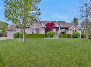 2945 N Pepper Ridge Ct, Wichita, KS 67205