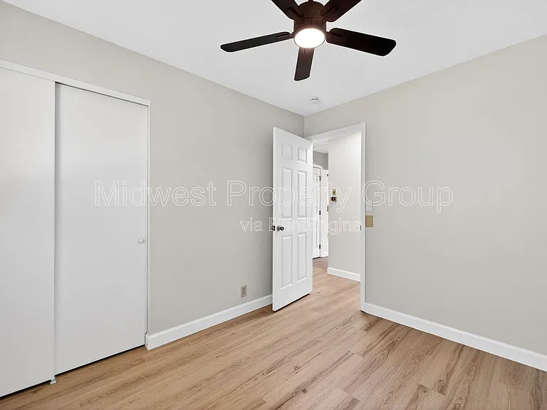 2765 Chelsea Dr — Photo 12