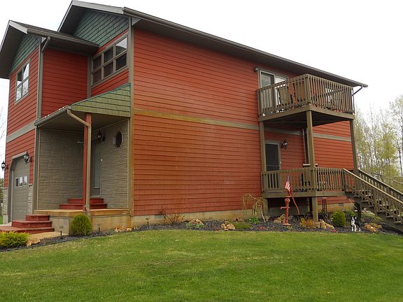 NEWER 3 BEDROOM 3 BATH HOME