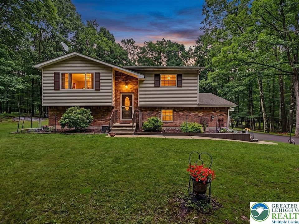 1st image of 386 Upper Ridge Dr