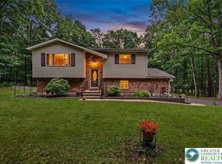 386 Upper Ridge Dr, Effort, PA 18330