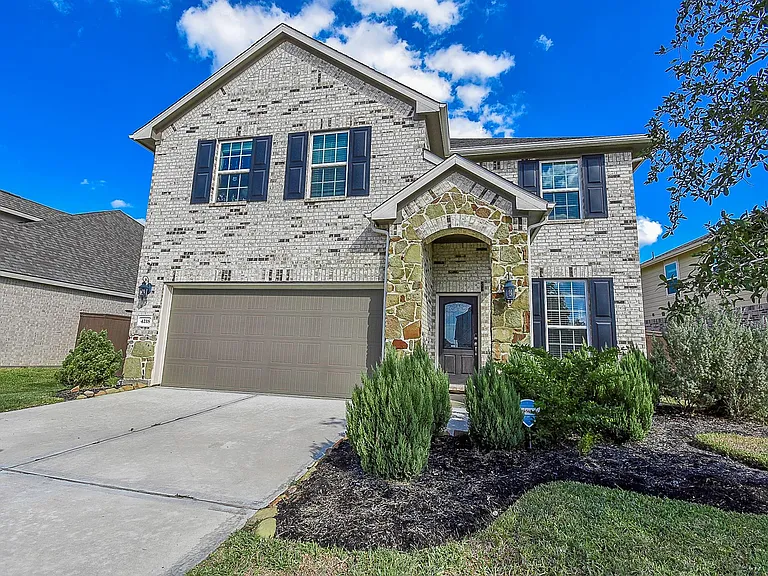 4218 Rocky Plains Ln — Photo 2
