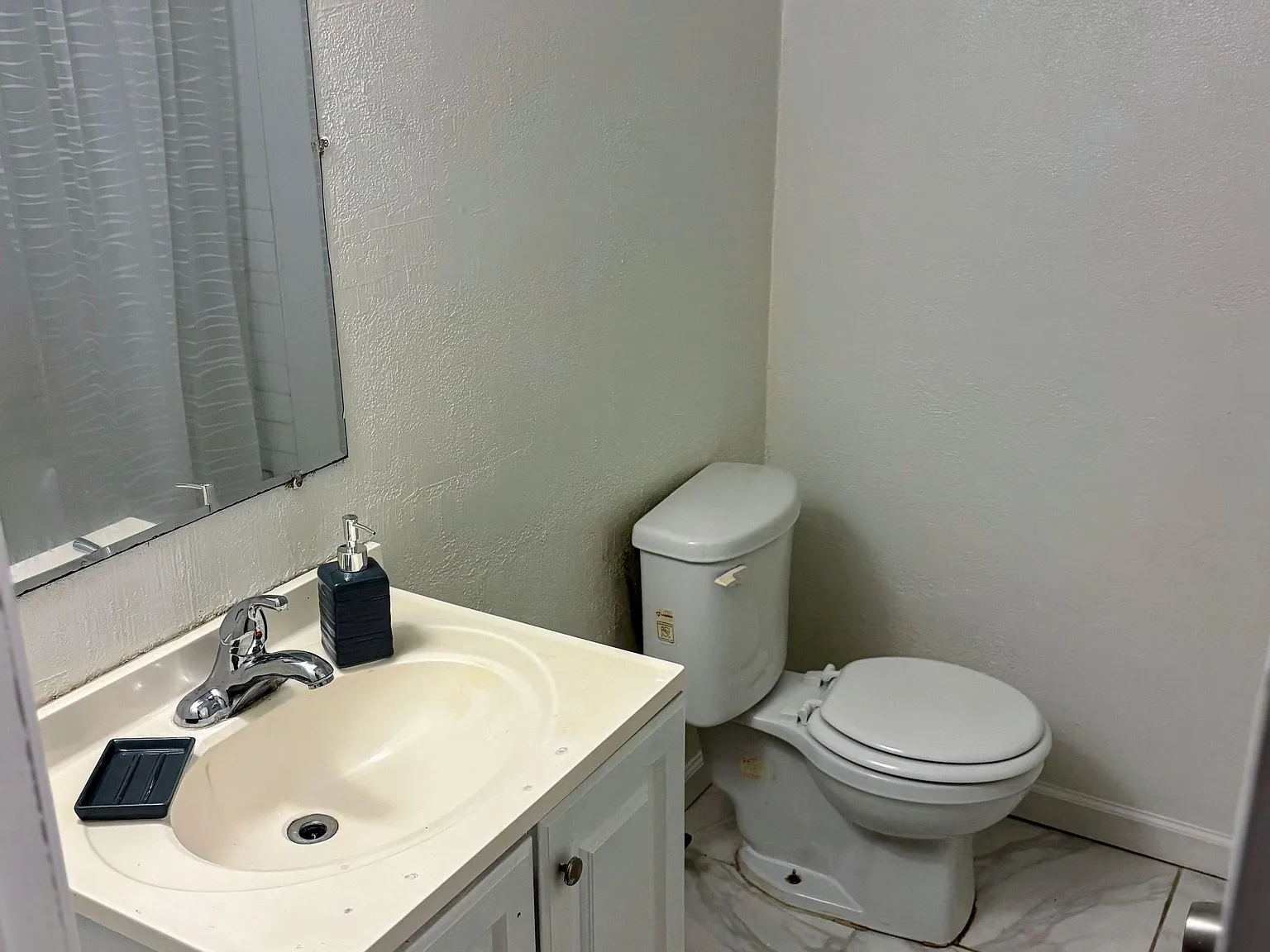 4 bed, 2.0 bath, 1390 sqft, $910 — Photo 3