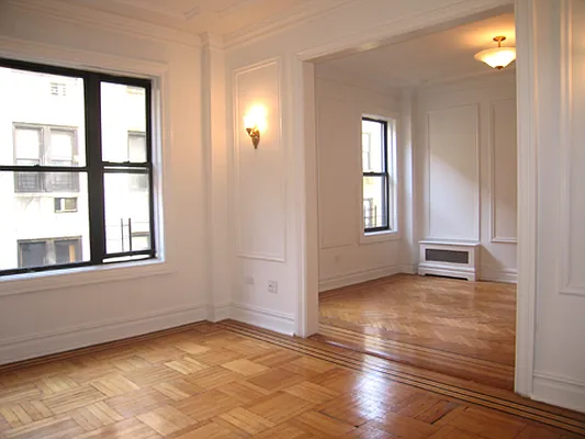 Sold by Nest Seekers International | media 5