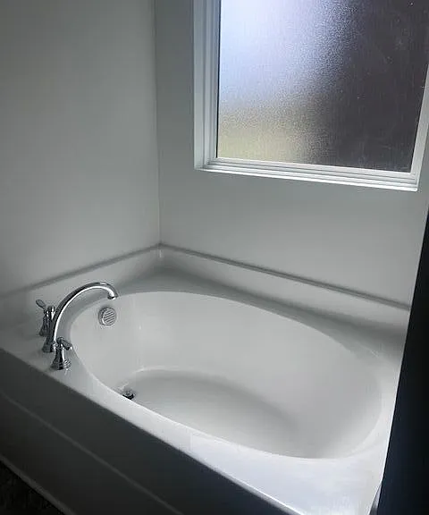 730 Omaha Dr — Photo 11