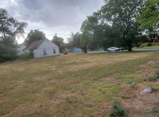 2754 E Overton Rd, Dallas, TX 75216