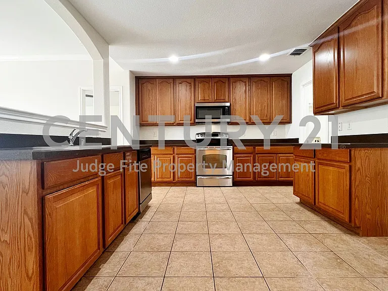 1724 Quails Nest Dr — Photo 5