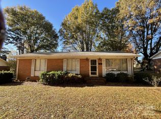 3413 Merrill Pl, Charlotte, NC 28216