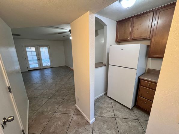 2520-2530 E Glenn St