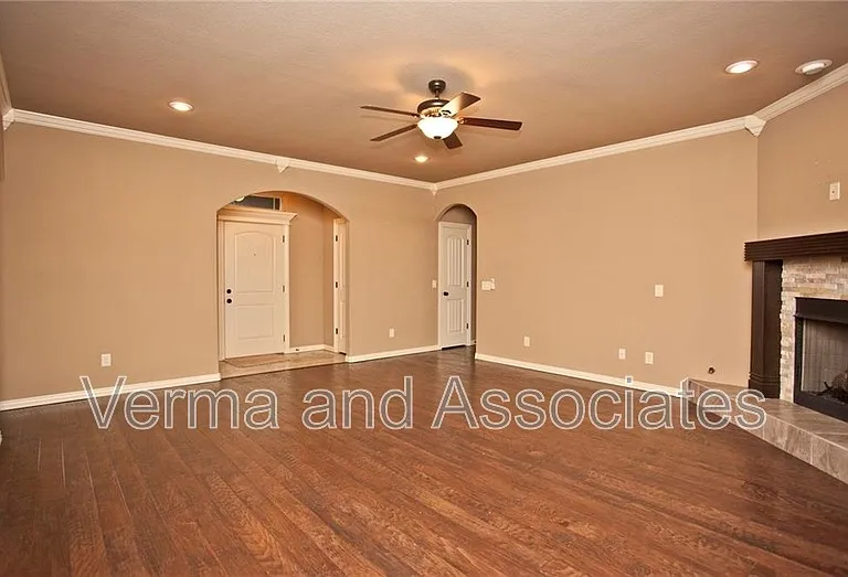 1906 Cypress St — Photo 20