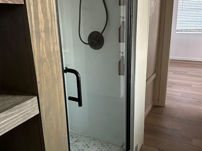 161A Alexander Dr #9 — Photo 3