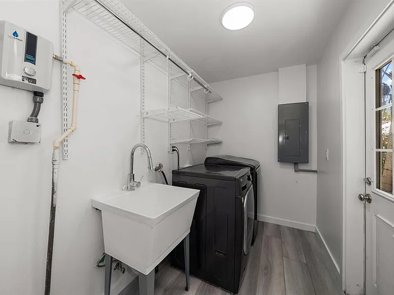 3920 W Barcelona St — Photo 16