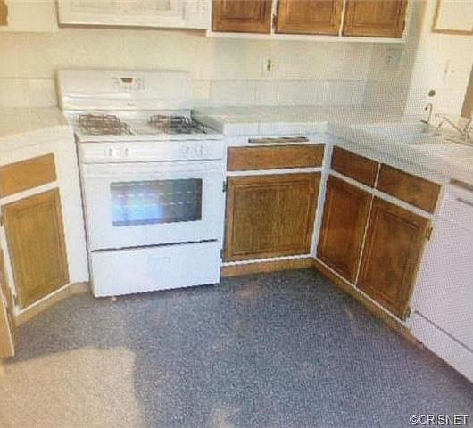 2nd image of 2310 Sycamore Ln