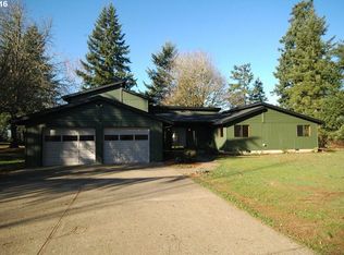 20585 S South End Rd, Oregon City, OR 97045