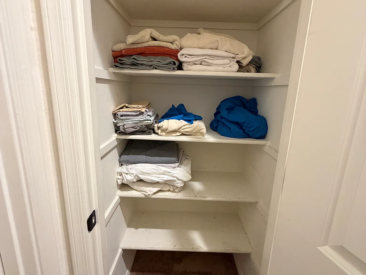 7 bed, 3600 sqft, $500 — Photo 3