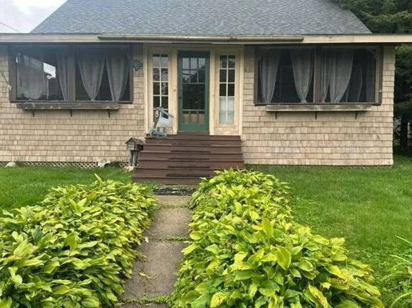 130 Bellevue Ave, Rutland, VT 05701
