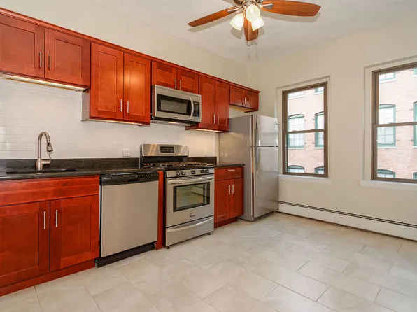 114 Union Park St #3, Boston, MA 02118
