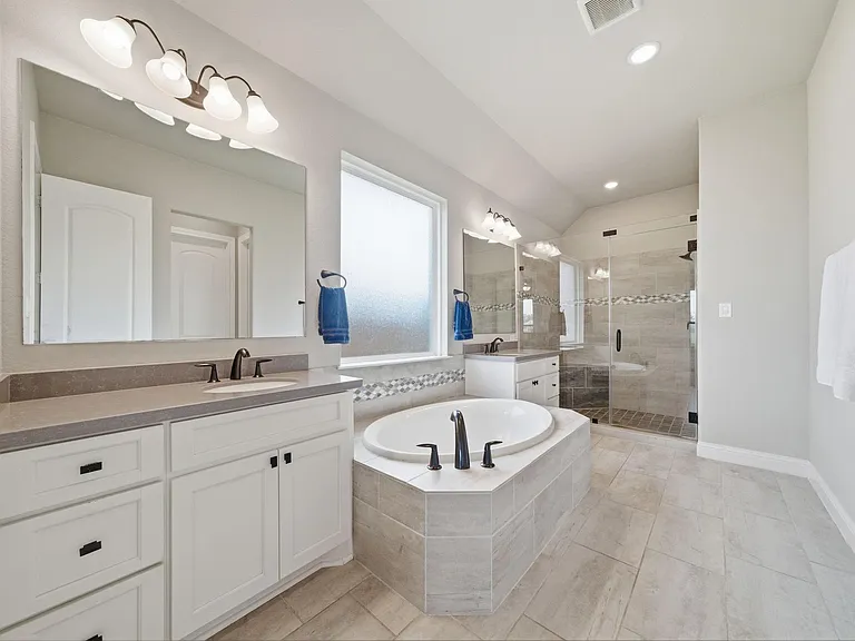 28014 Woodland Bend Way — Photo 11