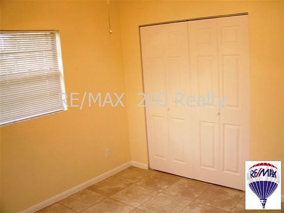 5th image of 2320 Barksdale Dr