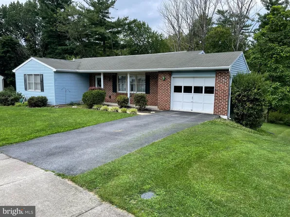 405 Nottingham Pl, Harrisburg, PA 17109