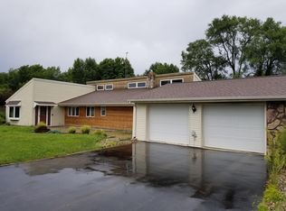 8314 Reynolds Rd, Bellevue, MI 49021