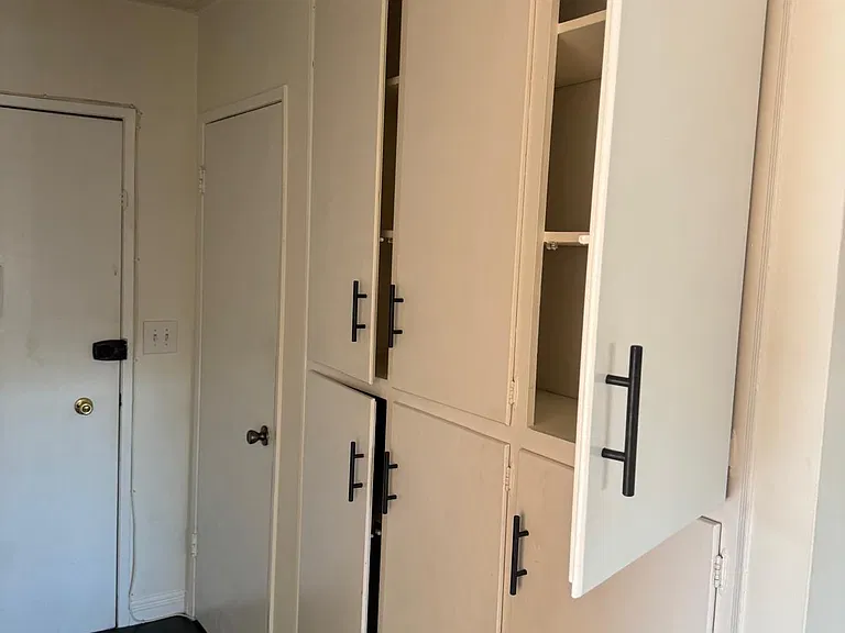 217 S Arnaz Dr #304 — Photo 1
