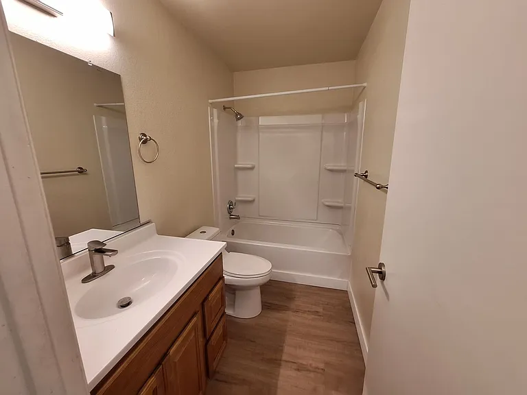 Sea Breeze Apartments for rent in Marina, CA — Photo 18