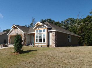 1127 S Nemett Dr, Pea Ridge, AR 72751