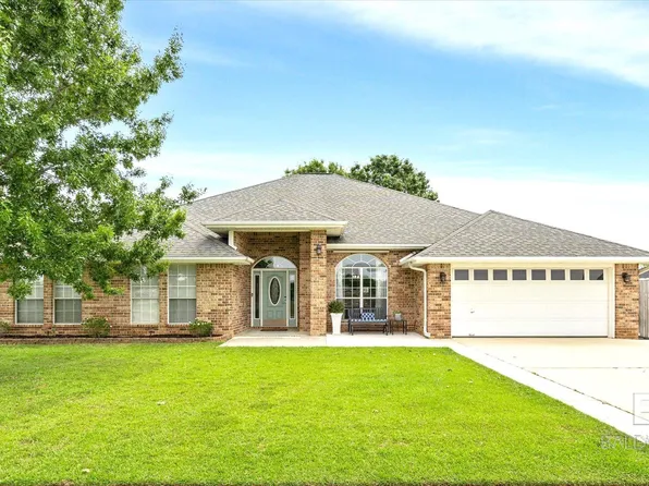 204 Heather Ln, Fairhope, AL 36532