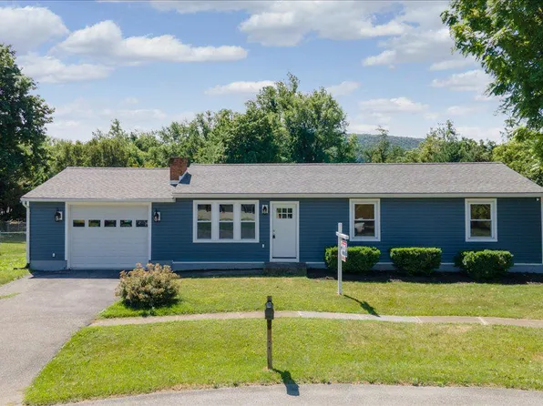 13 W Douglas Ct, Smithsburg, MD 21783