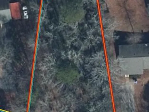 311 Lake Forest Rd, Greenwood, SC 29649