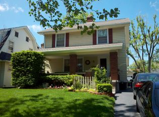 319 Willowwood Dr, Dayton, OH 45405