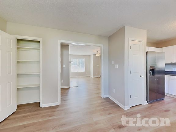 5th image of 1004 Spruce Dr